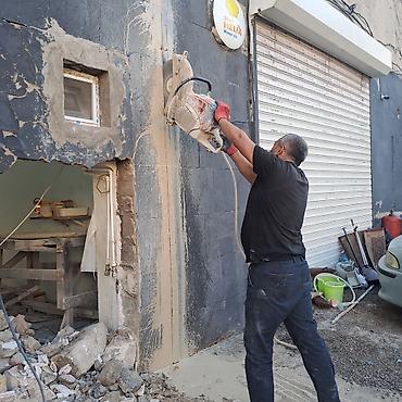 avtomatik gapi mexanizmi: Beton və daşın kəsilməsi xidməti - Divar, tavan və döşəmələrdə dəqiq — 6