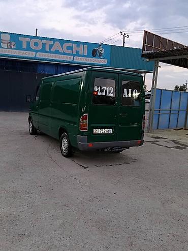 sprinter 516 2011: Mercedes-Benz Sprinter (длинная база), зеленый фургон. Основные — 4