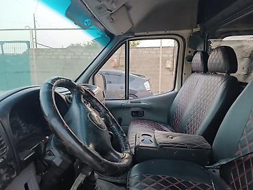 Ford: Ford Transit yük/furqon mikroavtobusu - Korpus: yüksək tavanlı, uzun — 1
