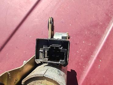 Auto delovi: Motor zadnjeg brisaca Lada 112. Polovno, ocuvano. Skinuto sa — 5