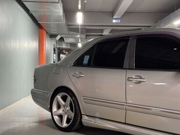 Mercedes-Benz: Mercedes-Benz E-Class: 2000 г., 3.2 л, Автомат, Бензин, Седан — 4