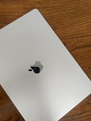 Ноутбуки Apple (MacBook): MacBook Air 15" (чип Apple M4, 2025 г.) - Экран: 15-дюймовый дисплей — 2
