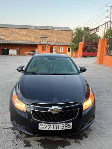 kolenval datcik: Chevrolet Cruze: 1.4 l | 2013 il 300 km