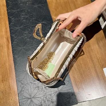 Клатчи: Вечерние мини-сумки с блеском и декором кристаллами Остались последние — 9