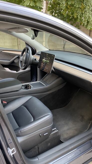 Tesla: Tesla Model Y: 2023 г., Автомат, Электромобиль, Кроссовер — 9