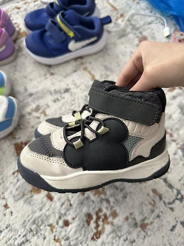 Детская обувь: Детская обувь — несколько пар 1) Adidas Samba (оригинал) - Унисекс — 6