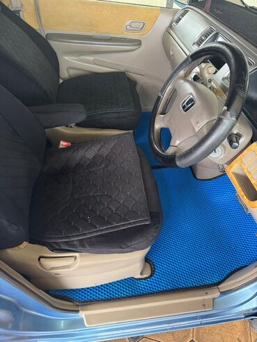 Honda: Honda Stepwgn: 2003 г., 2 л, Минивэн — 14