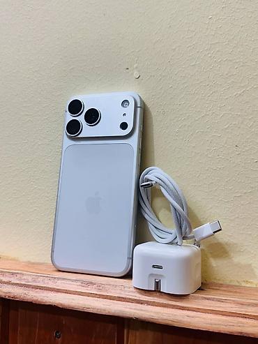 ipad 10 nəsil: IPhone 17 Pro Max, 512 GB, Gümüşü, Face ID — 1