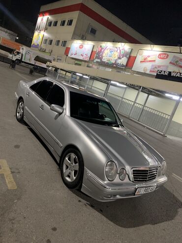 Легкий грузовой транспорт: Mercedes-Benz E-Class: 2000 г., 3.2 л, Типтроник, Бензин, Седан