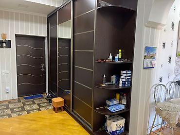 İşlənmiş, 3 qapılı, Təkərli, Qəhvəyi, Taxta, Kupe, Düz dolab lalafo.az -da İşlənmiş, 3 qapılı, Təkərli, Qəhvəyi, Taxta, Kupe, Düz dolab