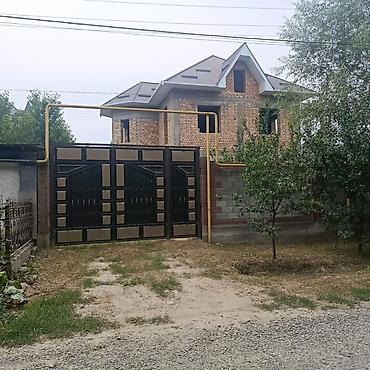 hous kg: Продаю 2х этажный дом. Участок 6сот. Водопровод, канализация, свет — 1