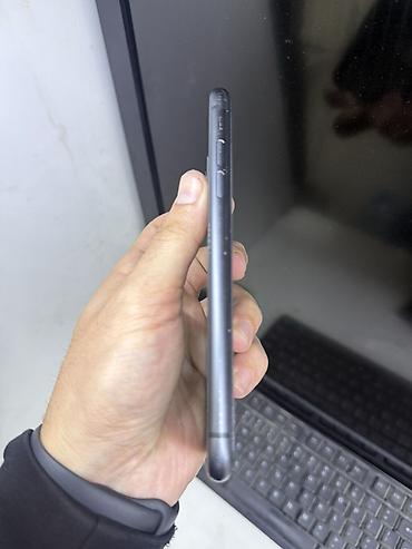 iphone 11 arxaliq: IPhone 11, Qara, Face ID — 8
