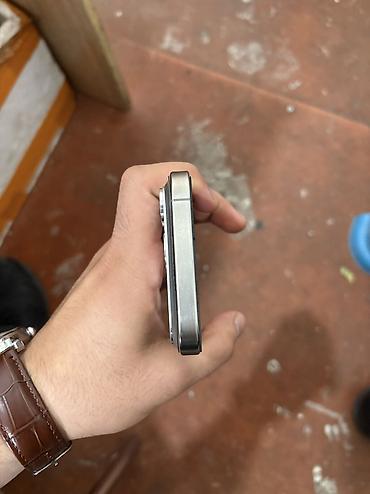 iphone 3gs: IPhone 15 Pro Max, 256 GB, Natural Titanium, Simsiz şarj, Face ID — 8