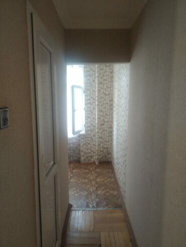 Продажа квартир: Баку, 8-ой километр, 1 комната, Вторичка, м. Нефтчиляр, 35 м²