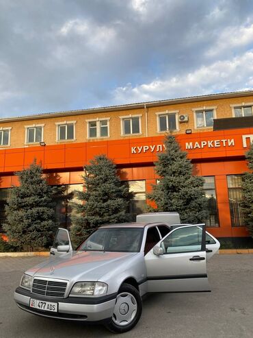 лобовое стекло на мерс 124: Mercedes-Benz C-Class: 1996 г., 2.2 л, Механика, Дизель, Седан