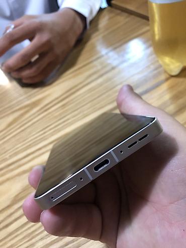 magic mouse 2: OnePlus 13R, Б/у, 256 ГБ, цвет - Белый, 2 SIM — 4