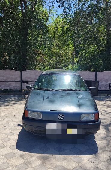 Volkswagen: Volkswagen Passat: 1993 г., 1.8 л, Механика, Бензин