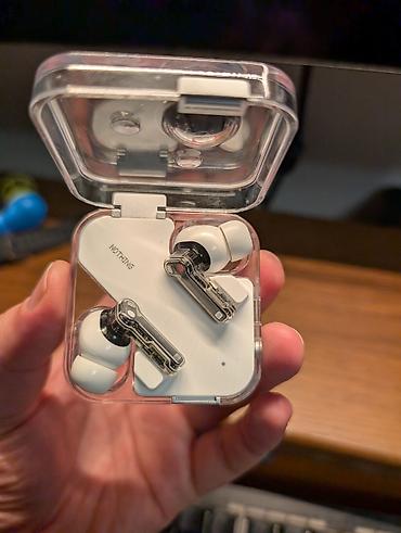 airpod pro: Беспроводные вакуумные наушники, Nothing, Nothing Ear, Б/у — 1
