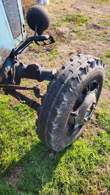 Traktorlar: Taraktor saz vəziyətdədir hecbir prablemi yoxdur 4 təzə təkər çapigi — 6