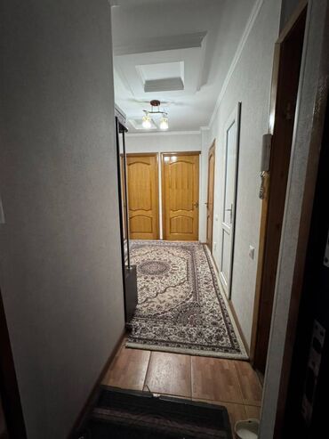 снять квартиру в беловодске луганской области: 2 бөлмө, 52 кв. м, Жеке план, 4 кабат, Евроремонт