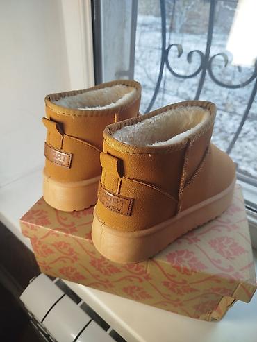 Угги: Женские новые угги — Утеплённый. Продаю стильные и невероятно — 1