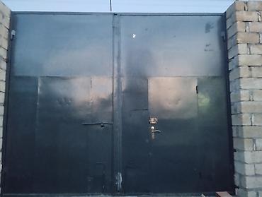 avtomat darvaza: İşlənmiş Dəmir Həyət darvazası, Yana açılan, 3 m, Mexaniki, Qapı ilə, rəng - Qara, Kredit yoxdur — 3