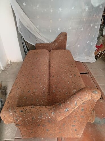 Divanlar: Di̇van-kravat, İşlənmiş, Açılan, Bazalı, Parça, Çatdırılma yoxdur — 6