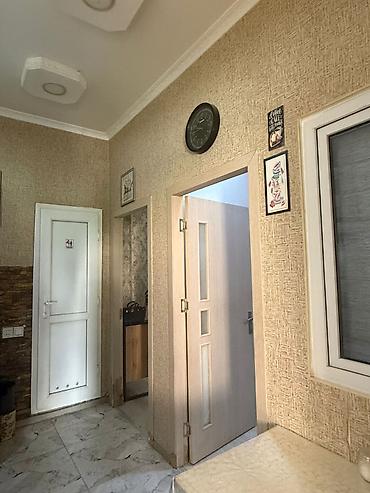 luks home: 28 May metrosunun yaxınlığı, Dillər Universitetinin yanında, köhnə — 6