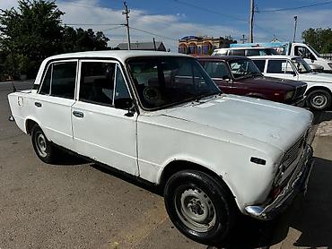 VAZ (LADA): VAZ 2106, ağ rəngdə sedan Salam maşın hək bir porblemi yoxdu reyal — 1