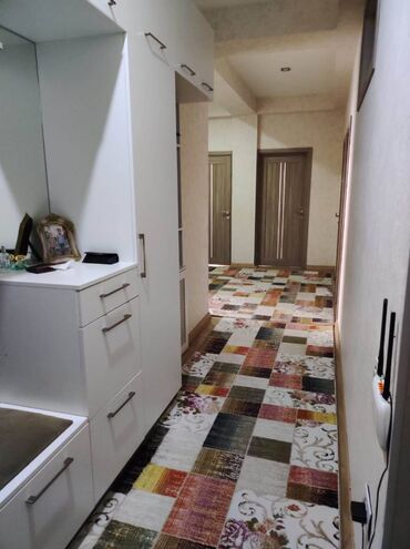 Uzunmüddətli kirayə mənzillər: Neftçilər metrosuna Nazli şadliq evinə yaxın 20 mertebeli binanın 6-cı — 6