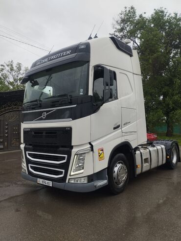 купить тягач volvo fh12: Тягач, Volvo, 2015 г.