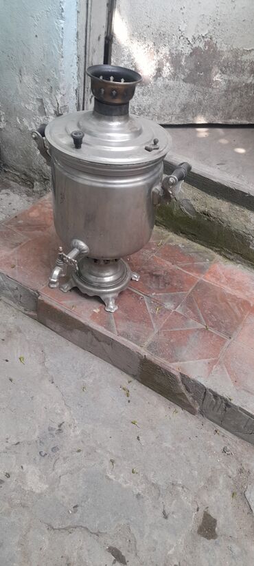 Samovarlar: İşlənmiş Od Samovar, 1 l, Ünvandan götürmə lalafo.az -da Samovarlar: İşlənmiş Od Samovar, 1 l, Ünvandan götürmə