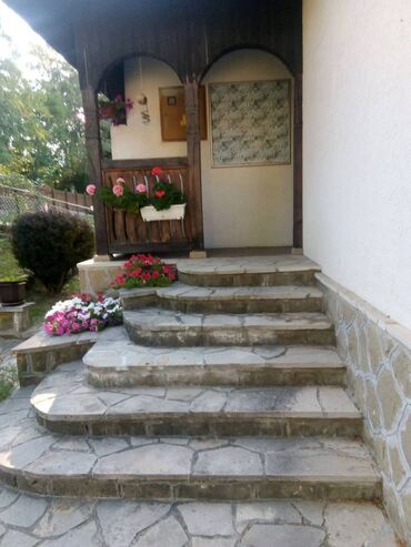 Kuće na prodaju: 138 kv. m, 4 sobe — 5