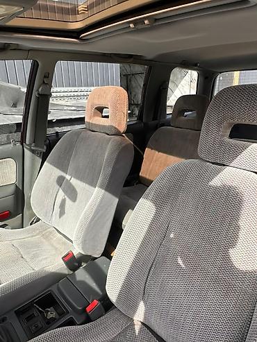 Mitsubishi: Mitsubishi Space Wagon: 1997 г., 2 л, Механика, Бензин, Минивэн — 4