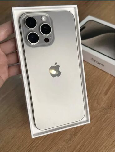 Apple iPhone: IPhone 15 Pro, Б/у, 256 ГБ, Natural Titanium, Кабель, 100 %