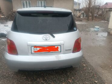 Toyota: Toyota Isis: 2003 г., 1.3 л, Автомат, Бензин, Хэтчбэк