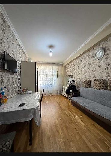 kreditle kohne bina evleri: 2 otaqlı mənzil kirayə verilir - Plan: açıq mətbəxli geniş qonaq — 1