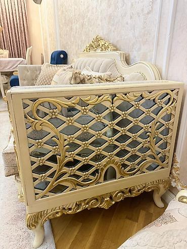 Divan və kreslo dəstləri: Klassik divan, Divan — 2