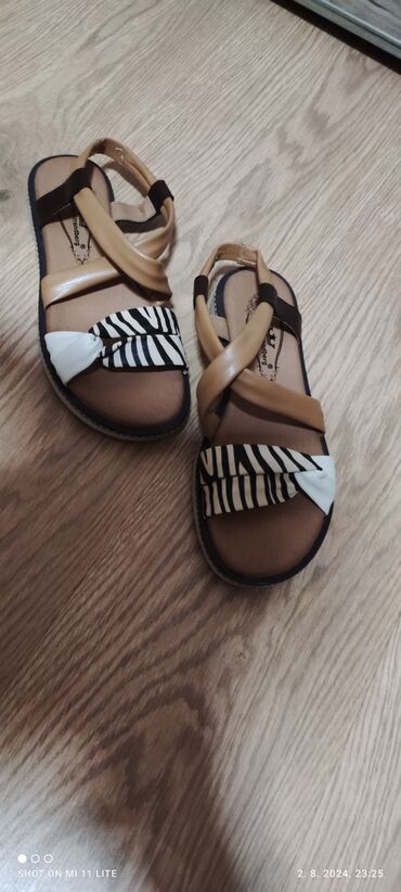 obuca deichmann sandale: Sandals, 38