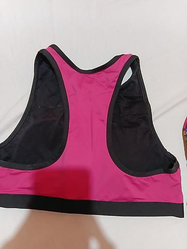 Gornji i donji deo: Sportski komplet za trening – 3 dela - Sportski grudnjak/kratki top u — 4