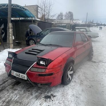 мазда 323 1992: Mazda 323: 1992 г., 1.6 л, Механика, Бензин