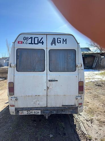 man tgx: Mercedes-Benz T1: 1993 г., 2.3 л, Механика, Дизель, Фургон — 3
