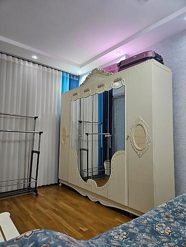 Klassik üslublu yataq otağı dəsti Tərkibi: - 2 nəfərlik çarpayı