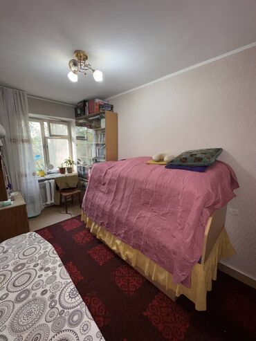 бишкек квартиры продажа: 3 бөлмө, 52 кв. м, 104-серия, 3 кабат, Косметикалык ремонт