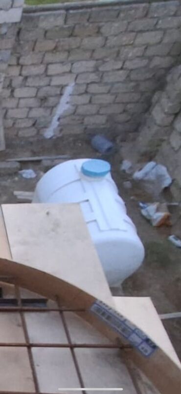 baglama: 200 azn Plastik su çəni – üfüqi tip - Material: qalın divarlı plastik