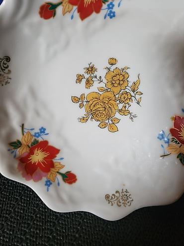 Stare vaze i dekor: Porcelanska nova,vintaz bombonijera. Porcelanska bombonijera,sve na — 6