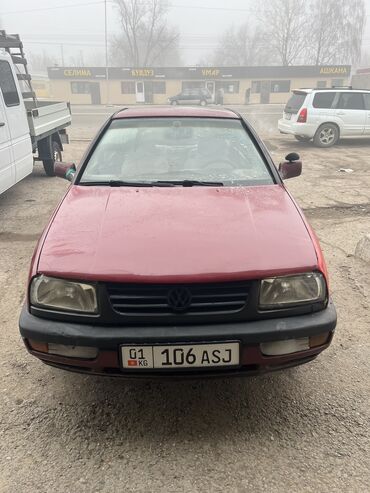 Volkswagen: Volkswagen Vento: 1993 г., 1.8 л, Механика, Бензин, Седан