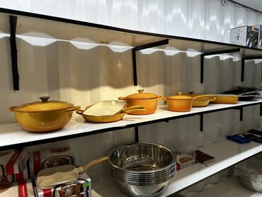 набор кострюлей: Набор посуды из эмалированного чугуна - Материал: тяжелый чугун с