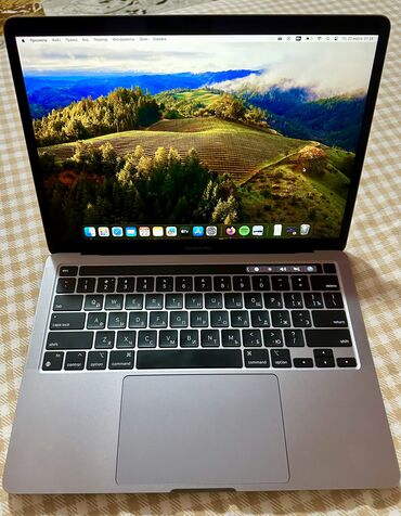 macbook pro 13 m2: Ультрабук, Apple, 8 ГБ ОЗУ, Apple M2, 13.3 ", Б/у, Для работы, учебы, память SSD