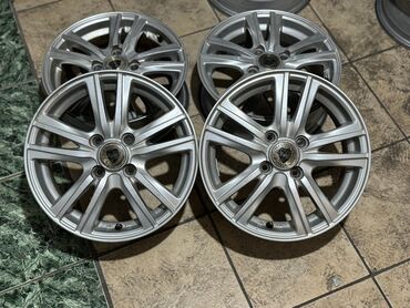 диска простой 14: Куйма Дисктер R 14 Комплект, тешиктери - 4, Колдонулган